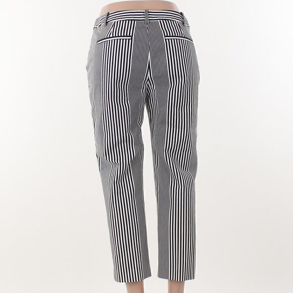 Trina Turk Dishy Stripe-Print Cropped Kick-Flare Pants - Picture 4 of 5